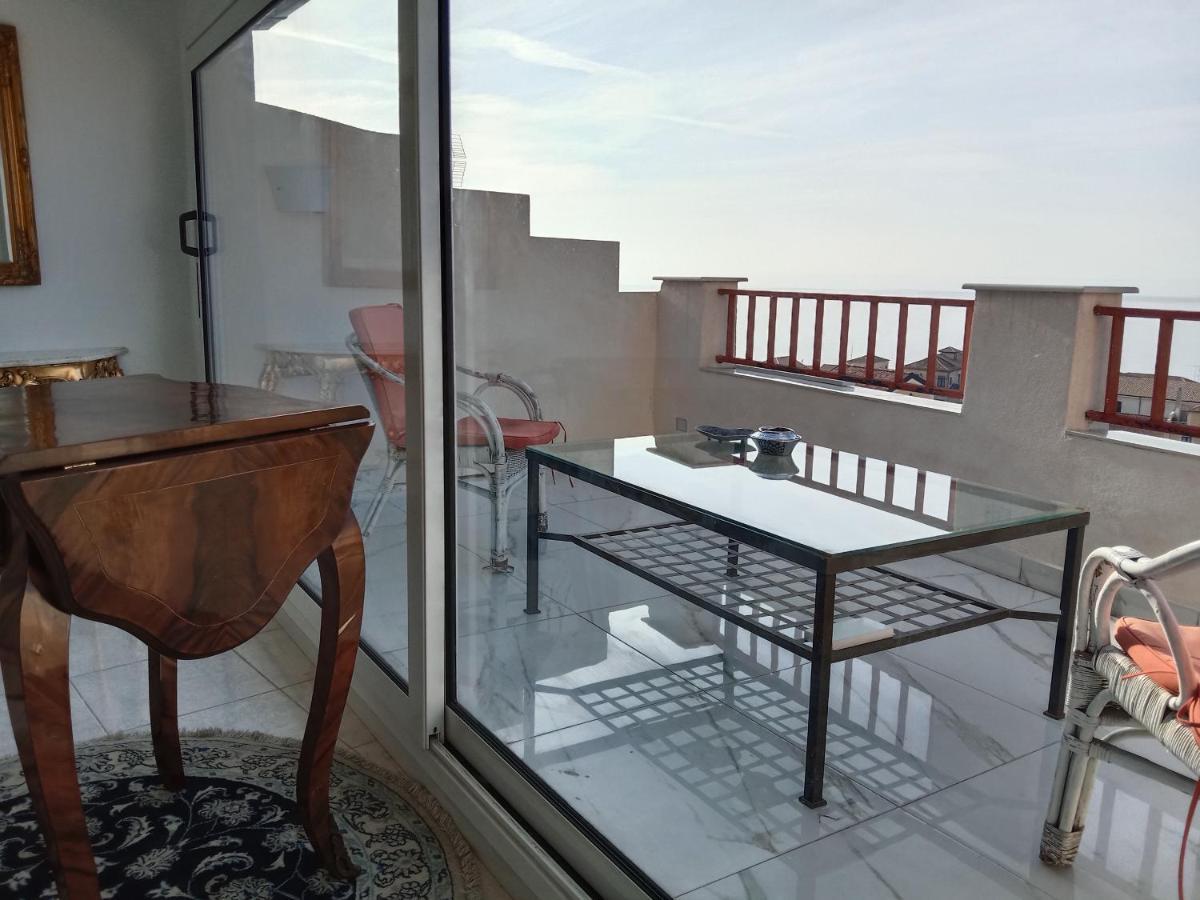 "Lo Studiolo" Apartment Pizzo  Exterior foto