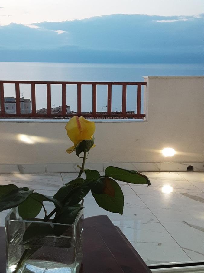 "Lo Studiolo" Apartment Pizzo  Exterior foto